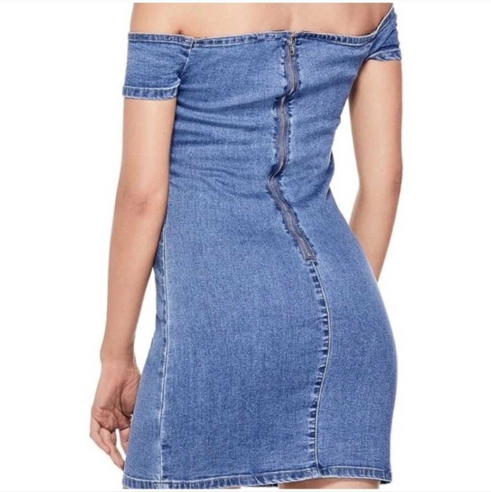 GUESS? Jeans Denim Off The Shoulder Mini Dress Y2K Stretch XS - Picture 2 of 7